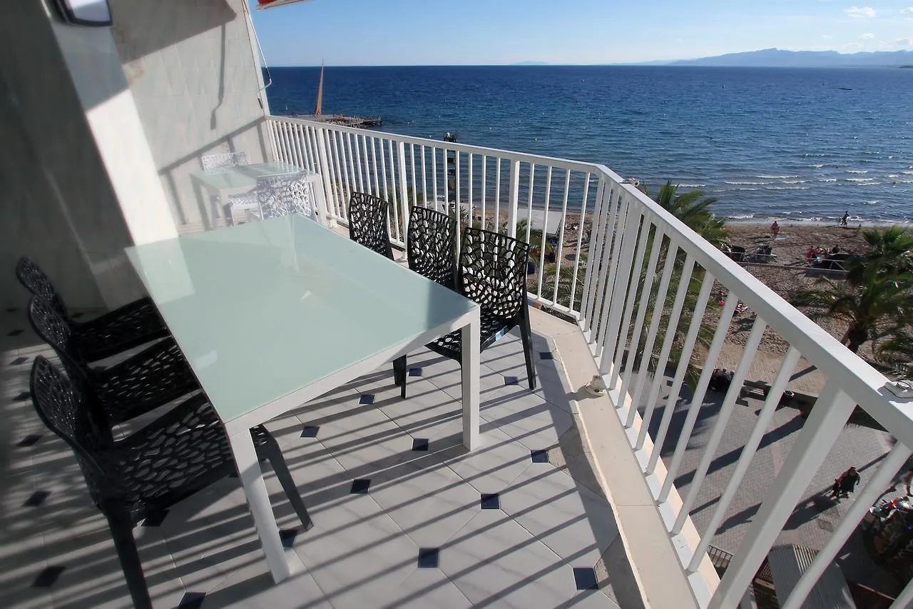 Апартаменты For A Stay Bello Horizonte Салоу